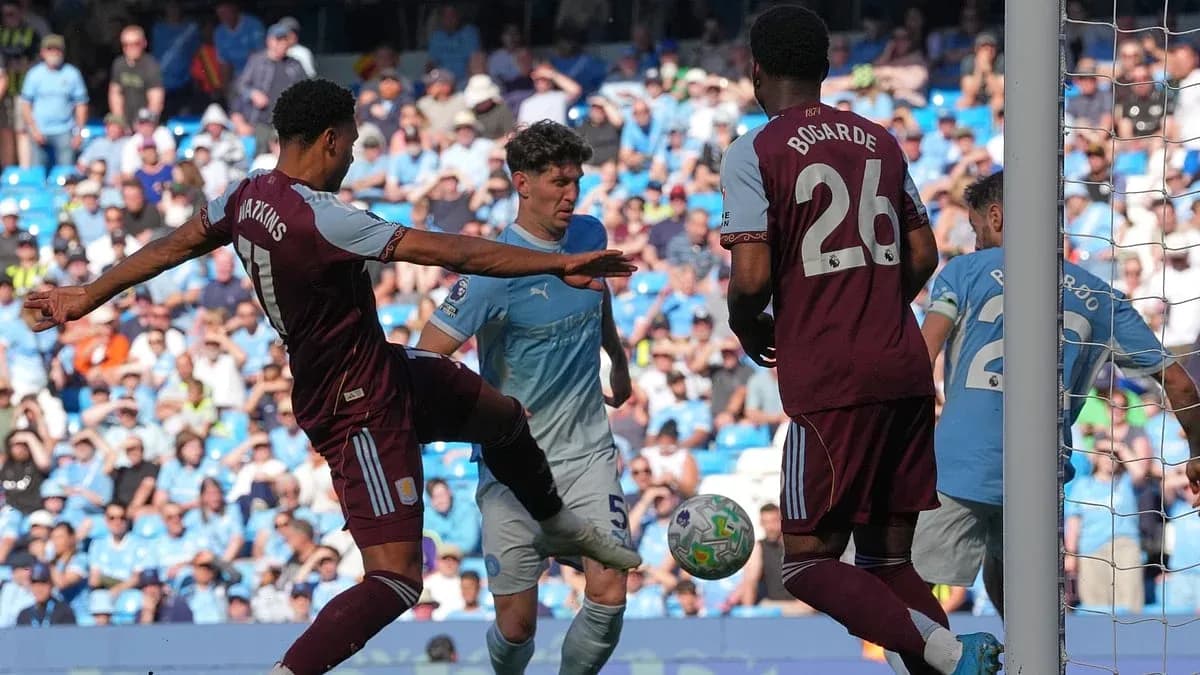 Action entre Manchester City et Aston Villa