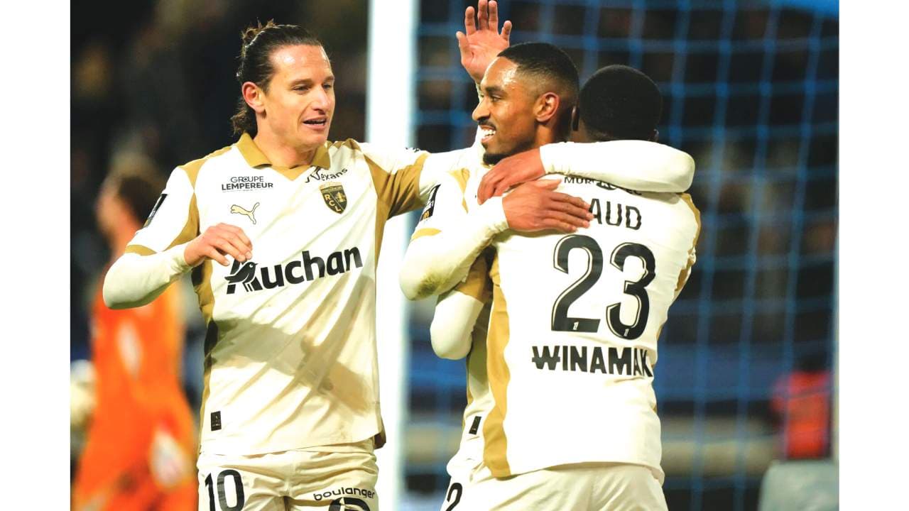 Lens surclasse Paris FC avec une victoire éclatante