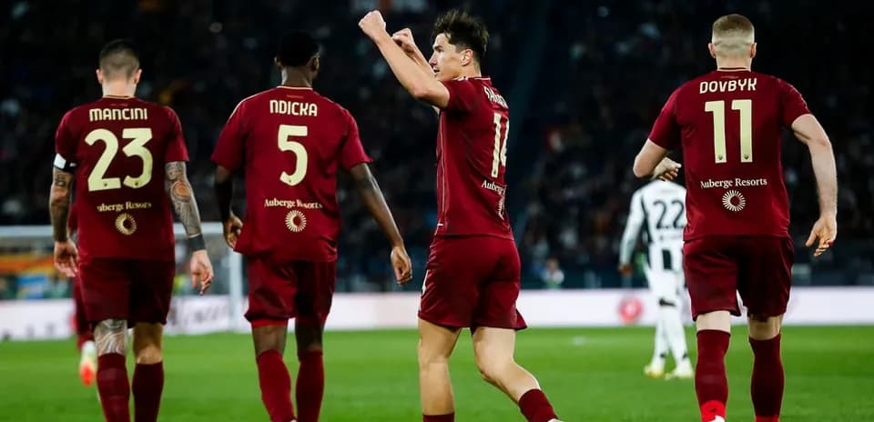 Joueurs de l'AS Roma célébrant un but