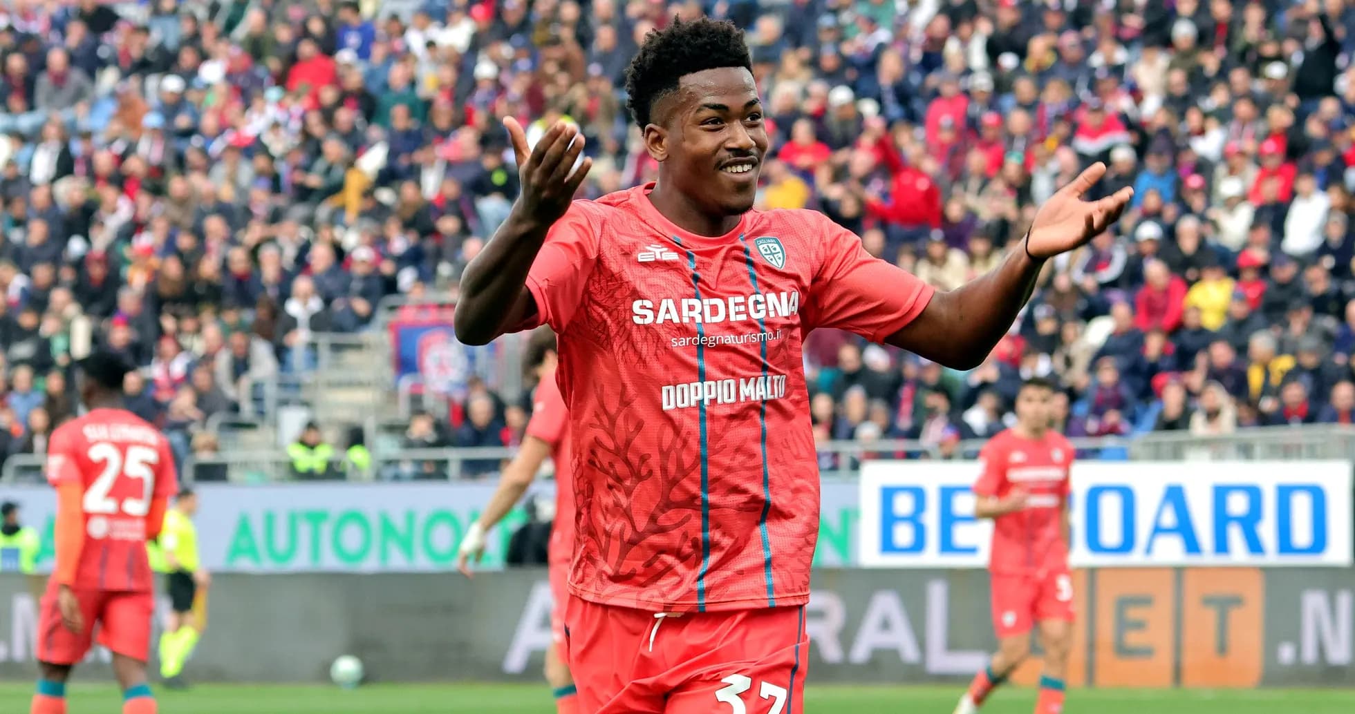 Joueur célébrant un but lors d'un match