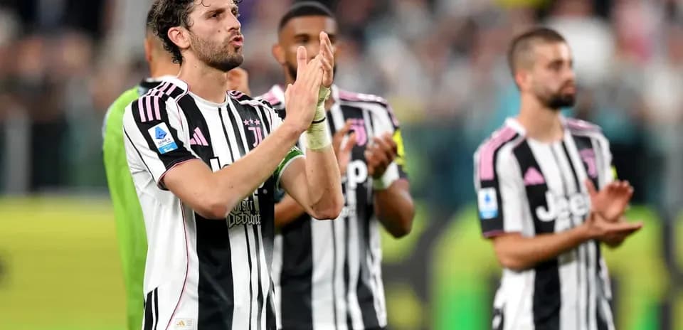 Joueurs de la Juventus applaudissant après le match