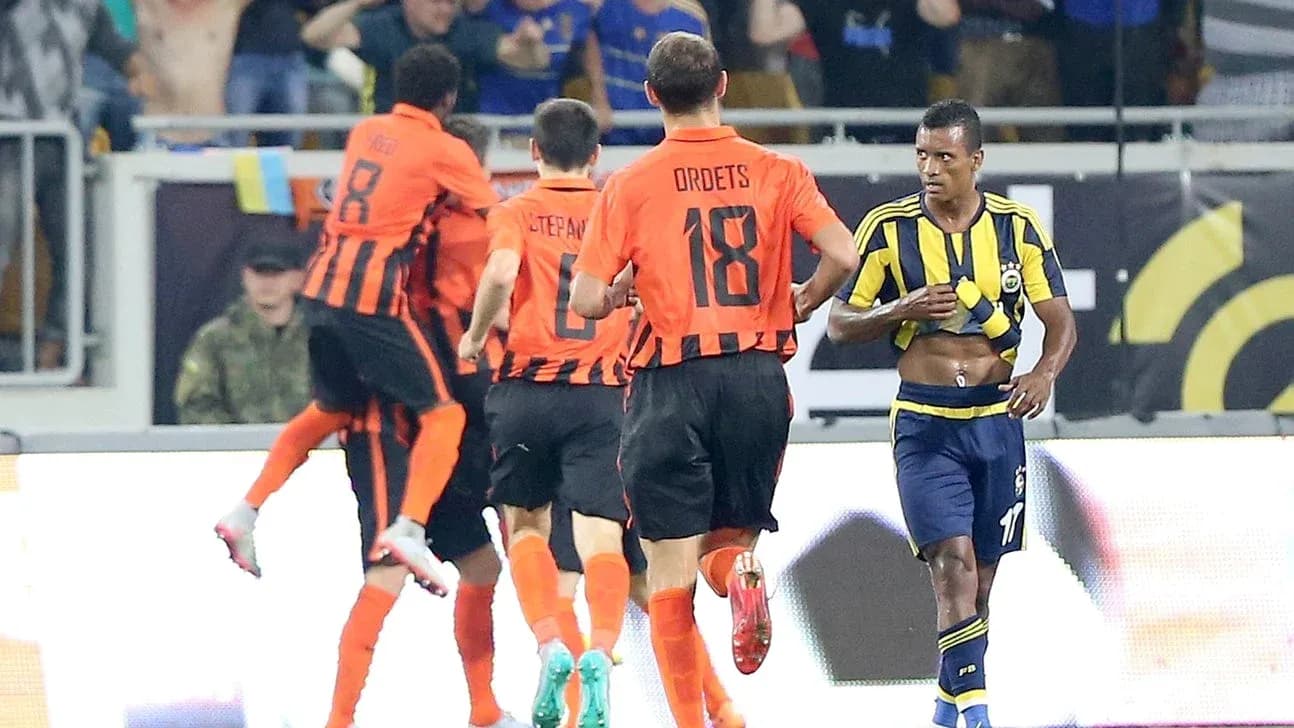 Joueurs de Shakhtar célébrant un but