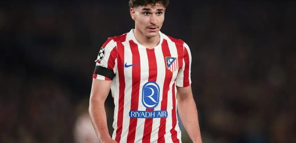 Joueur d'Atletico Madrid sur le terrain de match