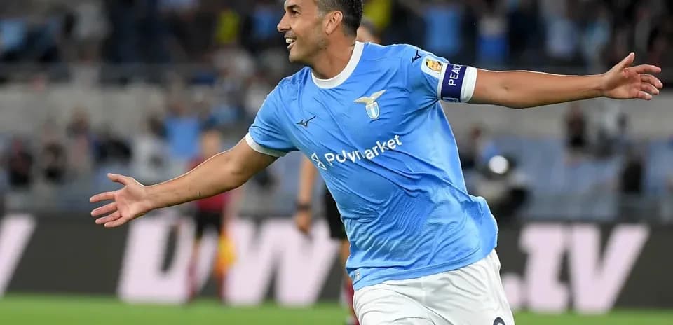 Joueur de la Lazio célébrant un but au stade