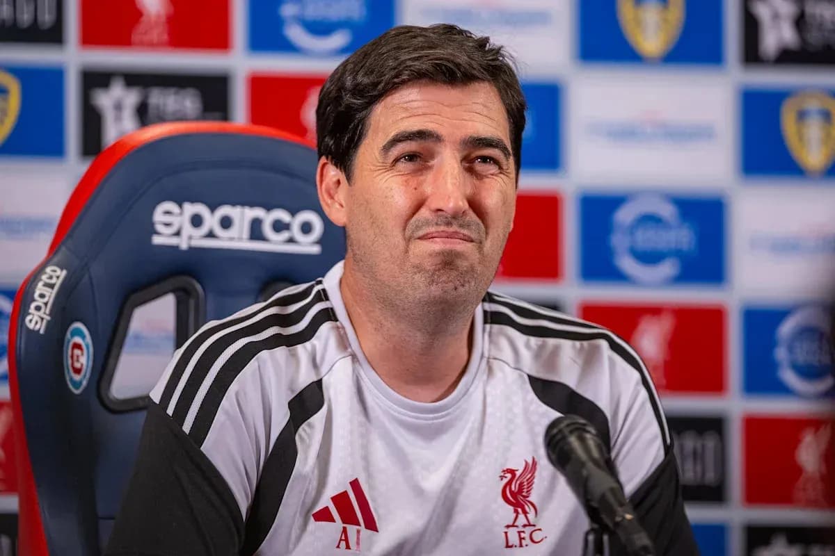 Entraîneur de Liverpool lors d'une conférence de presse