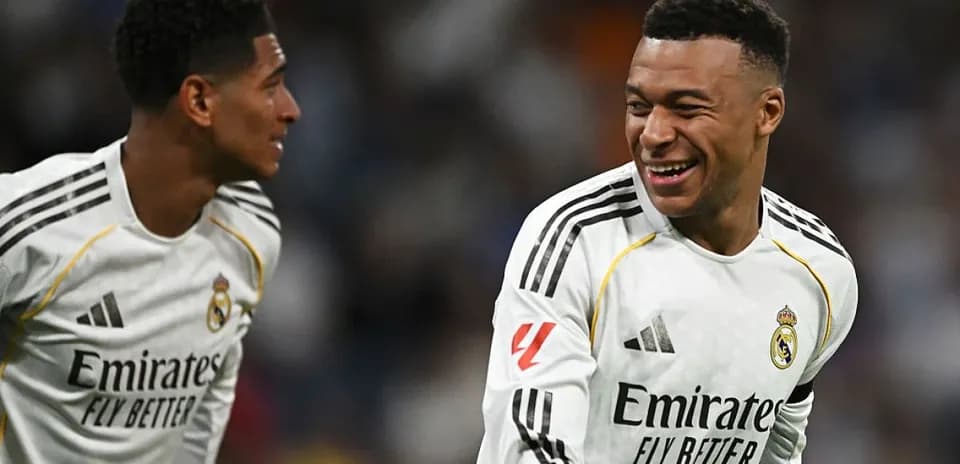 Joueurs du Real Madrid célébrant un moment ensemble