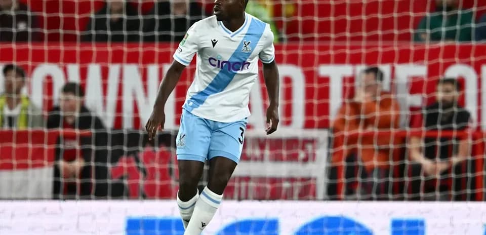 Joueur de Crystal Palace en action sur le terrain