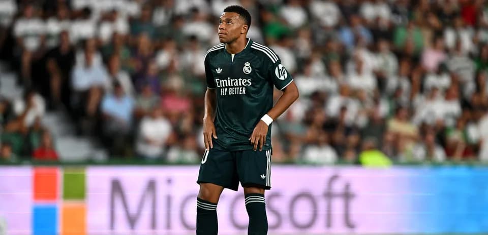 Joueur de Real Madrid sur le terrain pendant un match