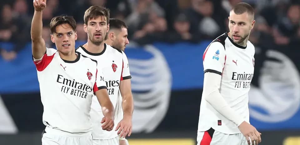 Joueurs de l'AC Milan célébrant un but