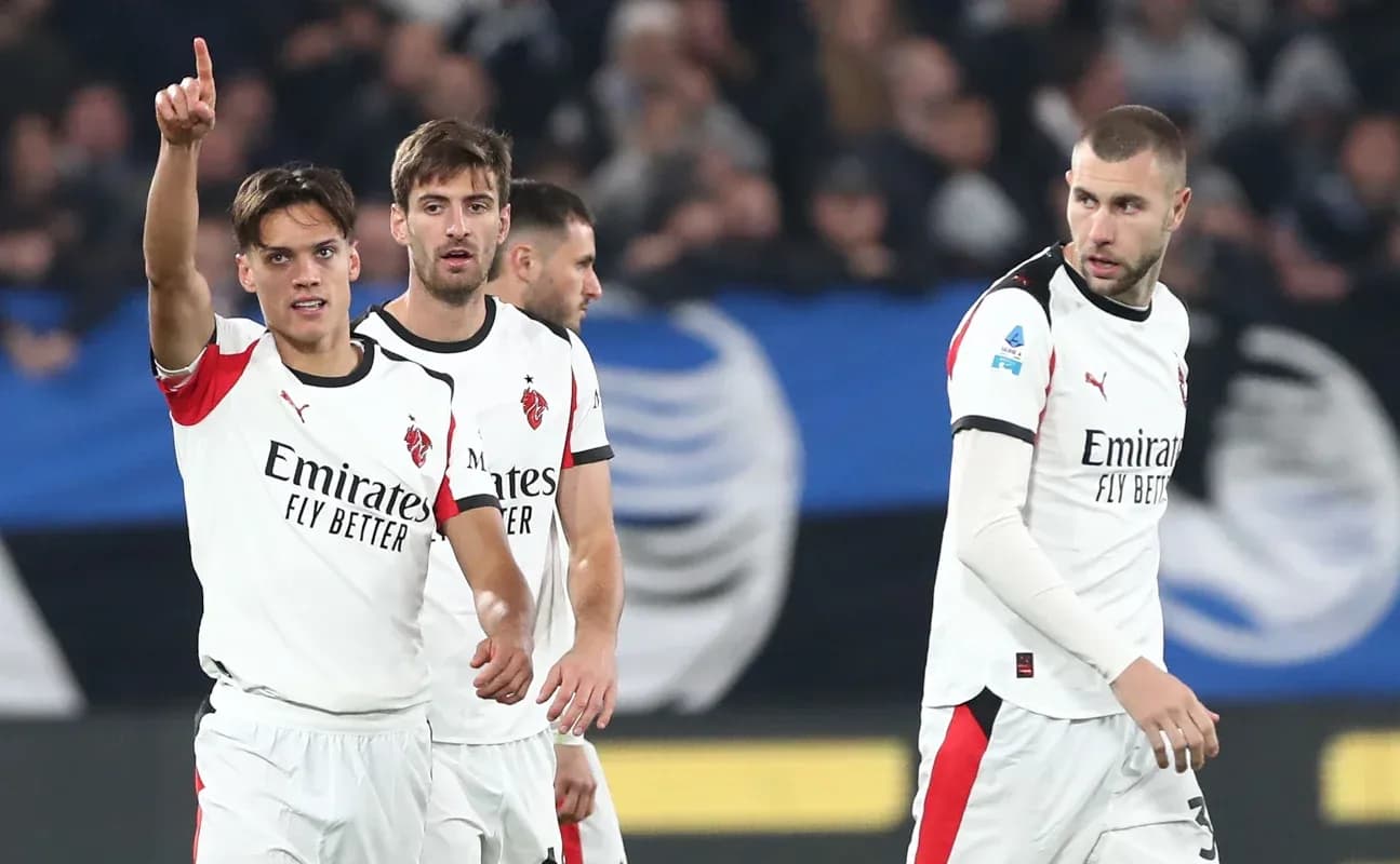 Joueurs de l'AC Milan célébrant un but