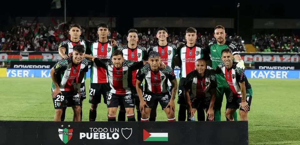 Équipe Palestino avant le match