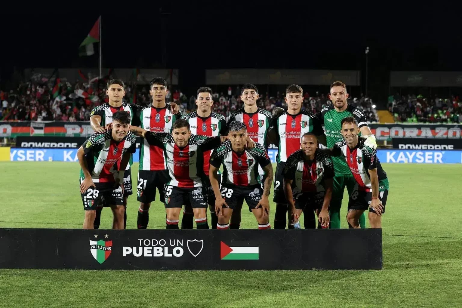 Équipe Palestino avant le match