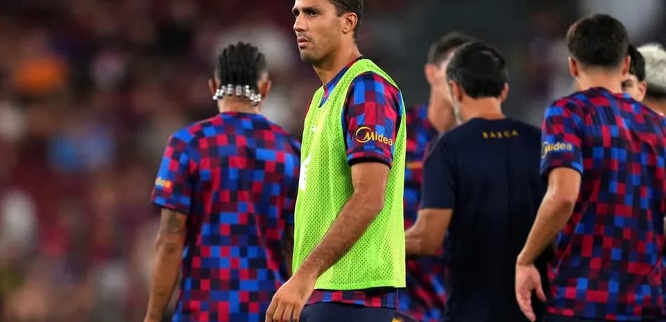 Joueur en maillot d'entraînement lors de la préparation