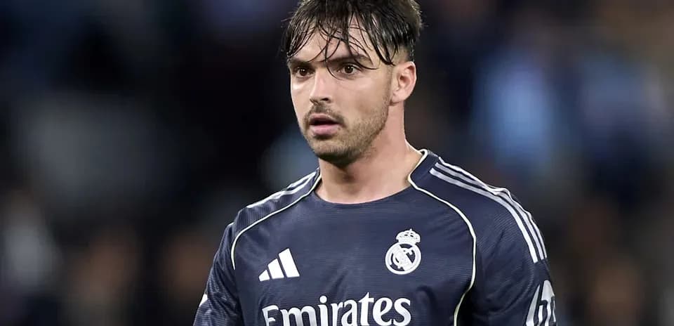 Joueur de football en tenue de gardien de but