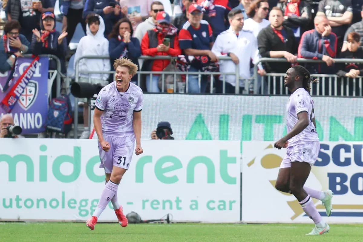 Joueurs d'Udinese célébrant un but