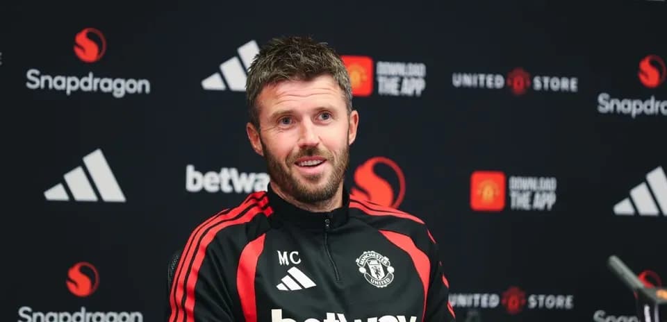 Entraîneur lors d'une conférence de presse à Manchester United