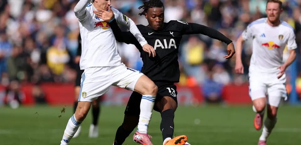 Deux joueurs en compétition lors d'un match