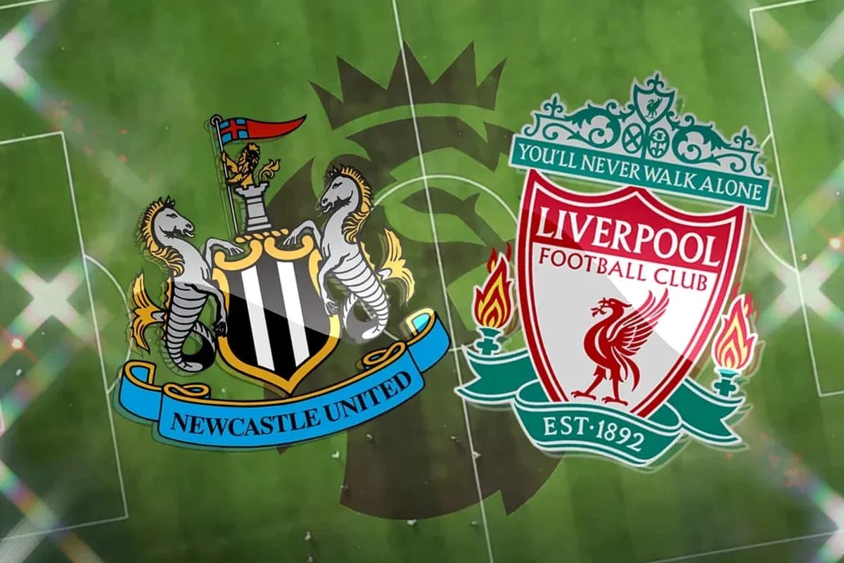 Logos de Newcastle United et Liverpool FC sur terrain