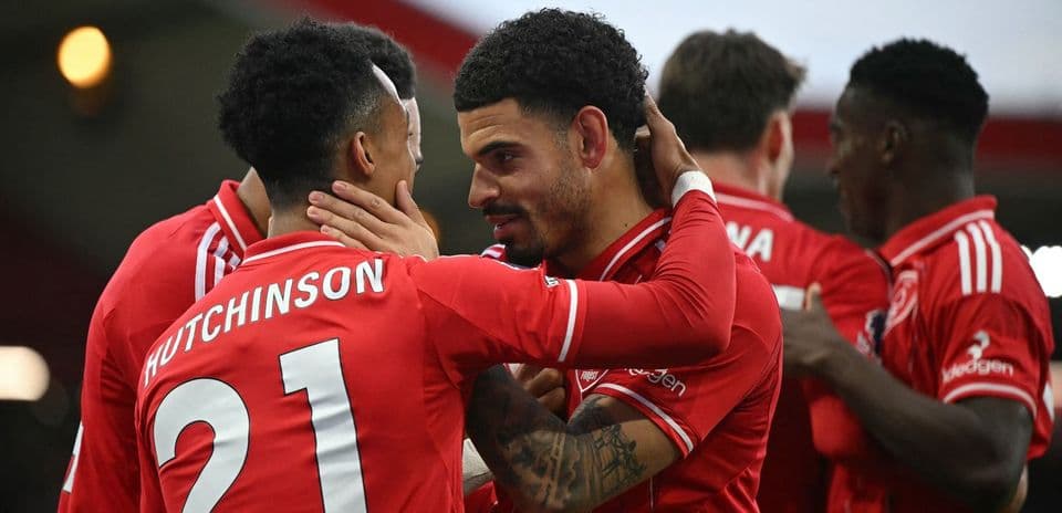 Duel pour le maintien entre Leeds et Nottingham Forest.jpg