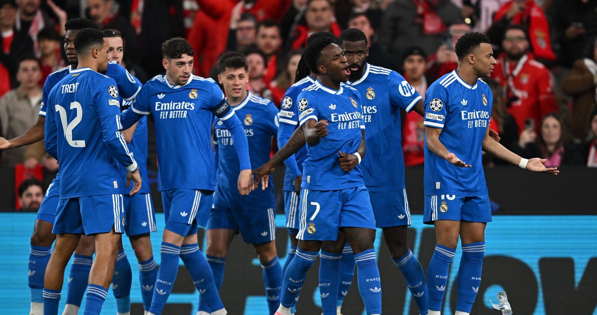 Real Madrid s'impose 1-0 contre Benfica en Champions League