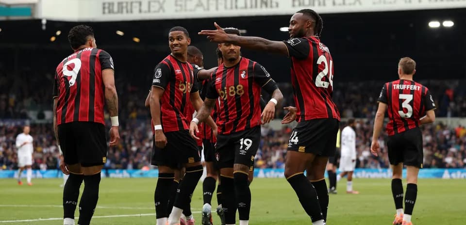 Joueurs de Bournemouth célébrant un but