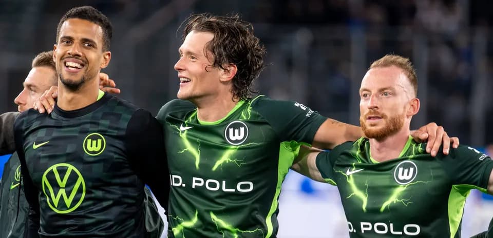 Joueurs de Wolfsburg célébrant après le match