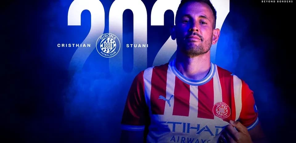 Cristhian Stuani portant le maillot de Girona FC