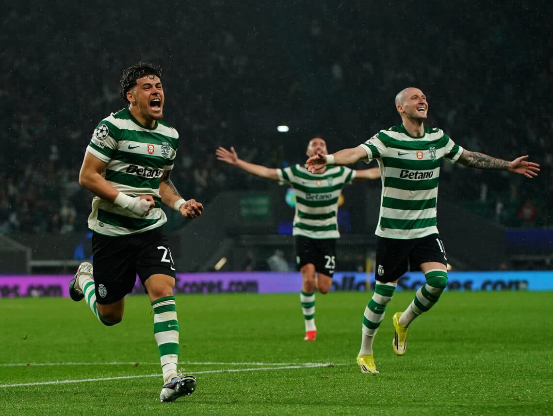 Joueurs de Sporting CP célébrant un but