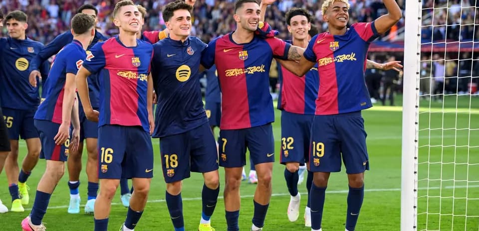 Joueurs du FC Barcelone célébrant un but