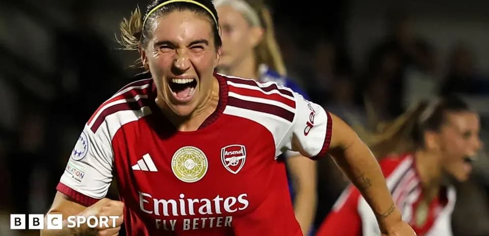 Joueuse d'Arsenal célébrant un but lors du match