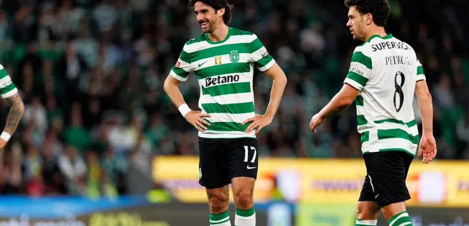 Deux joueurs de Sporting CP sur le terrain
