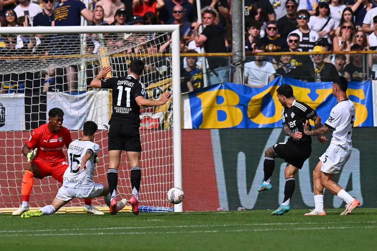Action de but entre Como et Parma