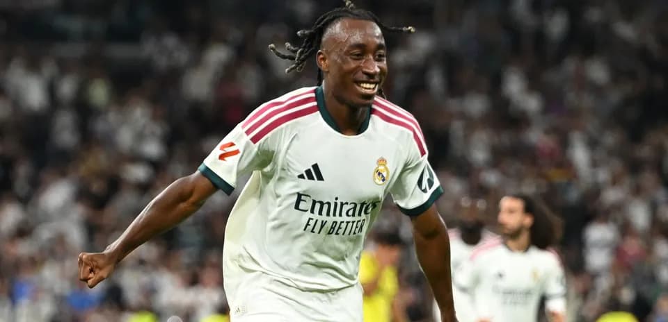 Joueur de Real Madrid célébrant un but au stade