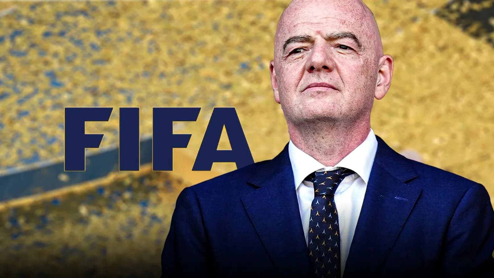 Président de la FIFA devant un fond doré