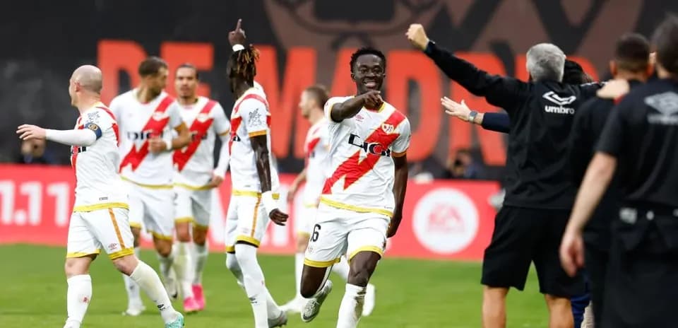 Joueurs de Rayo Vallecano célébrant un but