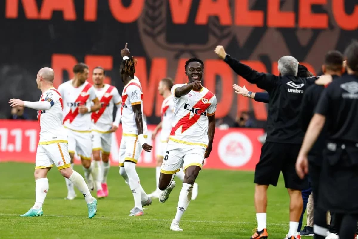 Joueurs de Rayo Vallecano célébrant un but