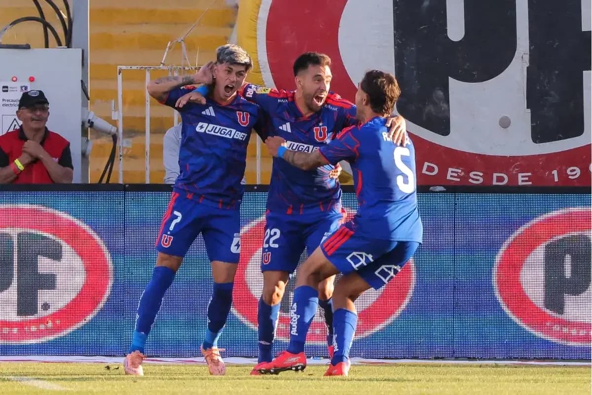 Joueurs de l'Universidad de Chile célébrant un but