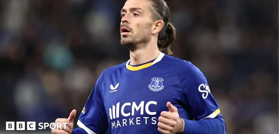 Joueur d'Everton en action sur le terrain