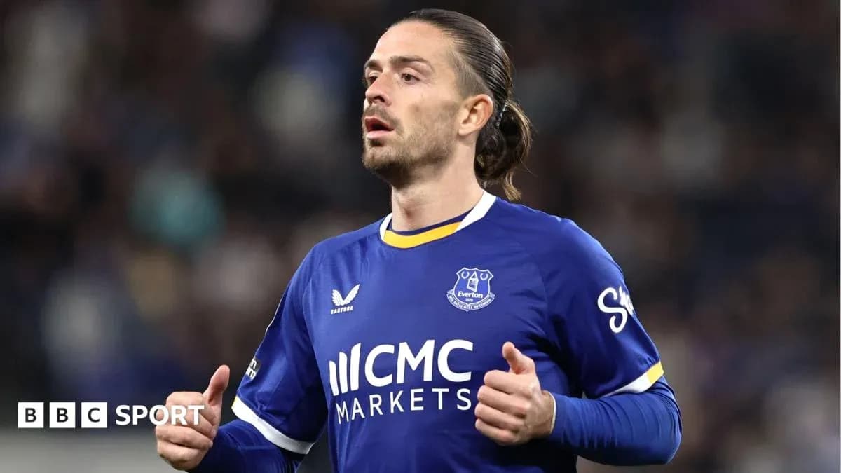 Joueur d'Everton en action sur le terrain