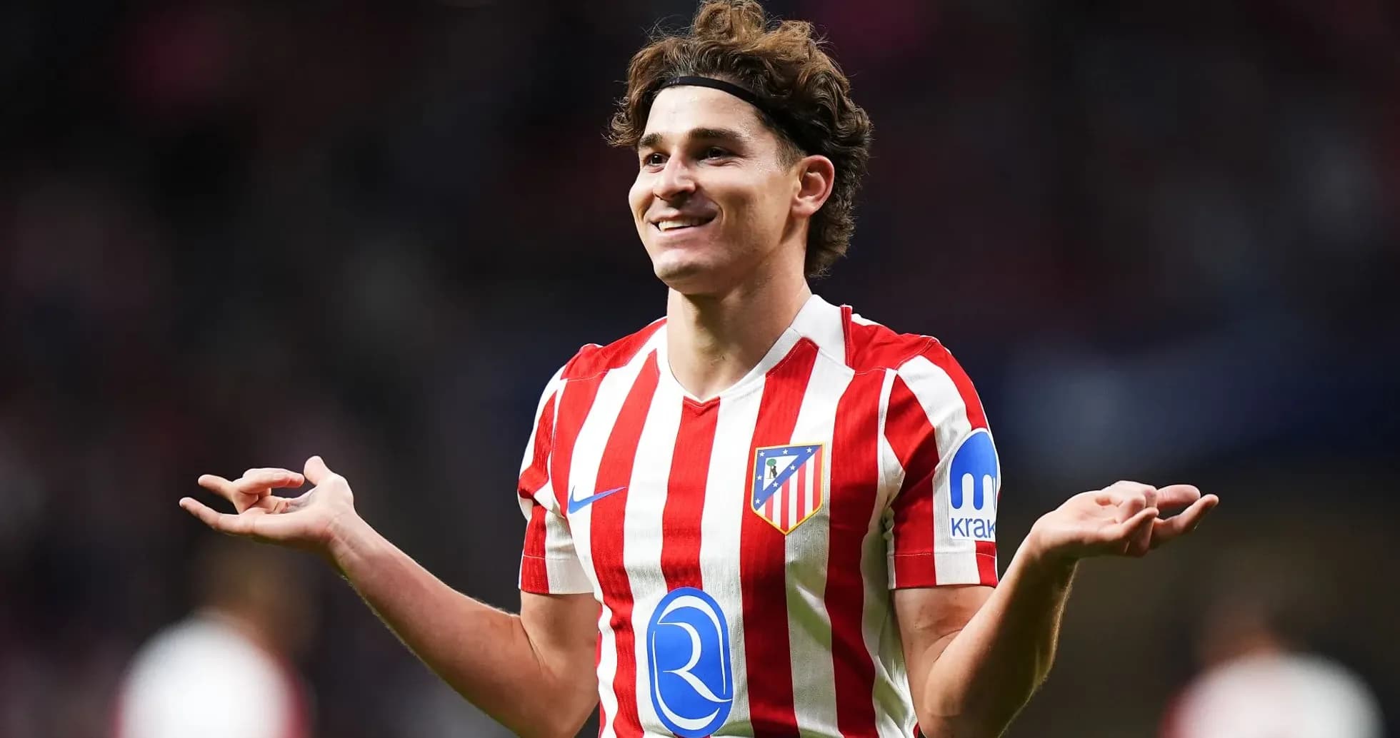 Joueur d'Atlético Madrid célébrant un moment sur le terrain
