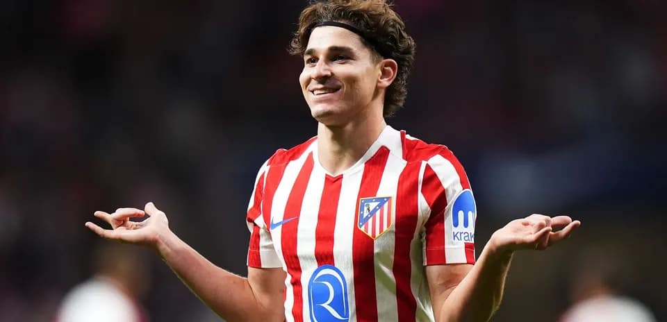 Joueur d'Atlético Madrid célébrant un moment sur le terrain