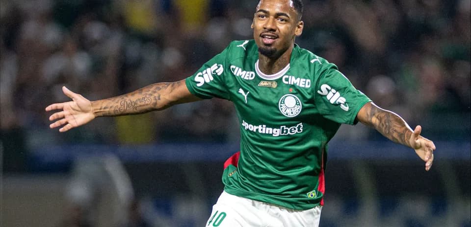 Joueur célébrant un but pour Palmeiras