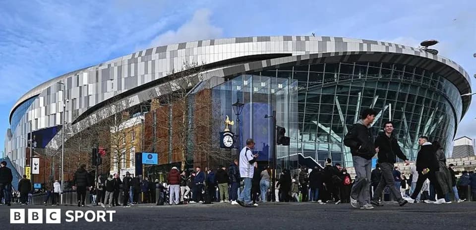 Supporters arriving at Tottenham Hotspur Stadium
