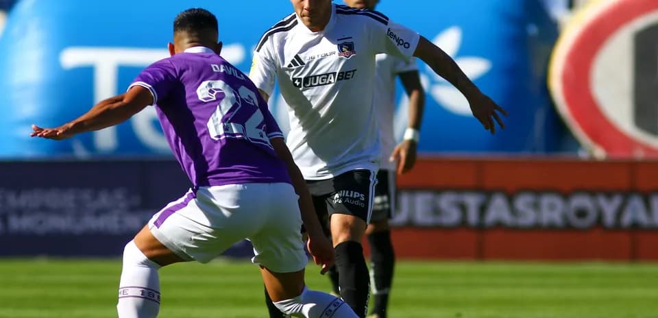 Deux joueurs en action pendant le match