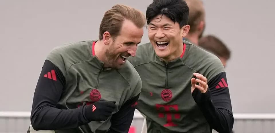 Joueurs riant pendant l'entraînement de l'équipe