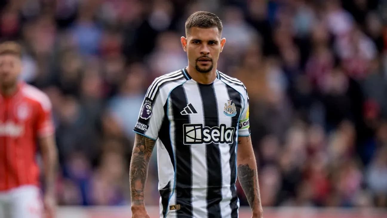 Joueur de Newcastle en action sur le terrain