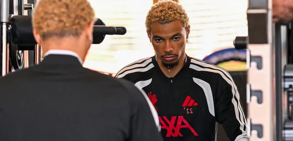 Joueur s'entraînant dans une salle de sport