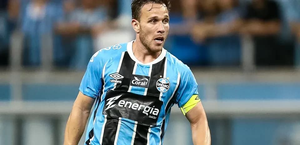 Joueur de Grêmio en action sur le terrain