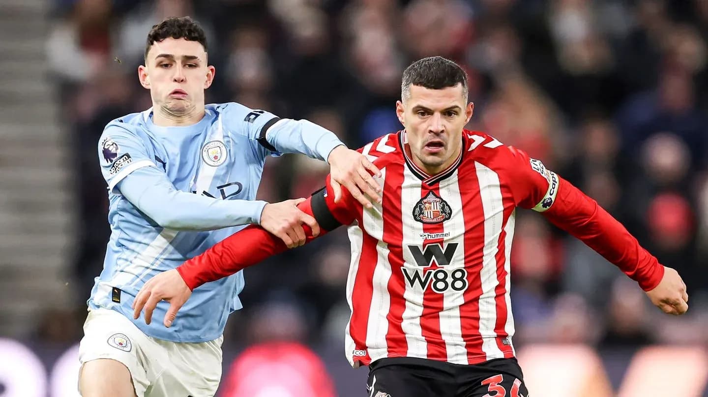 Un joueur de Manchester City en action contre Sunderland