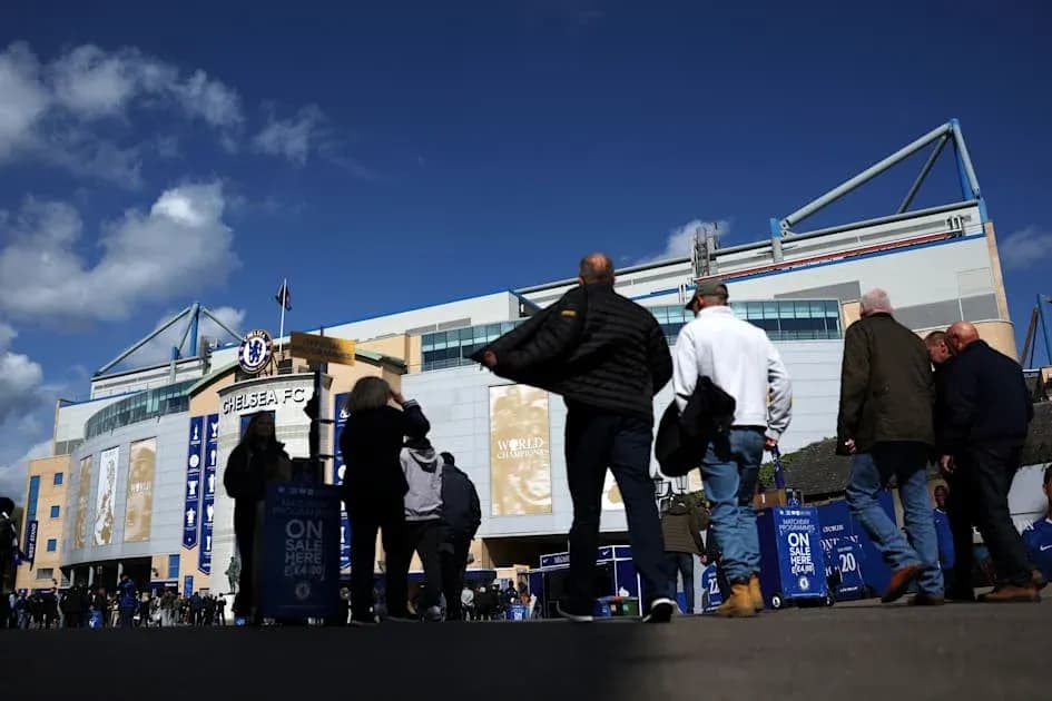 Supporters arriving at Chelsea FC stadium before match